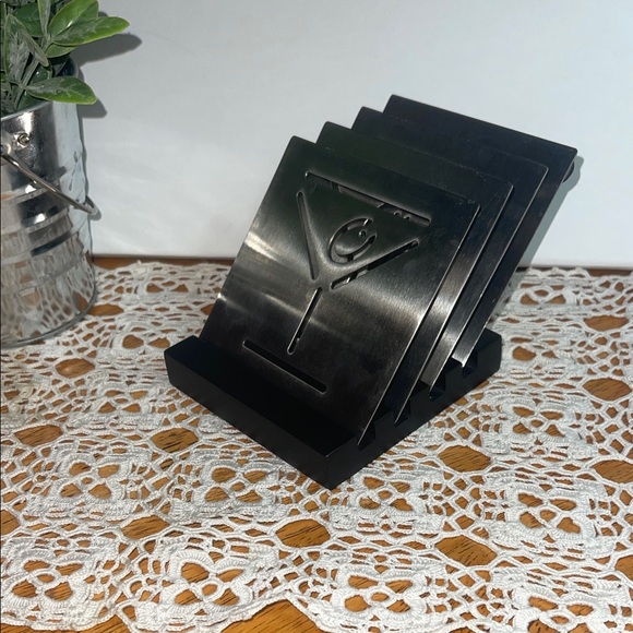 4 Metal Coaster Set - Picture 1 of 7